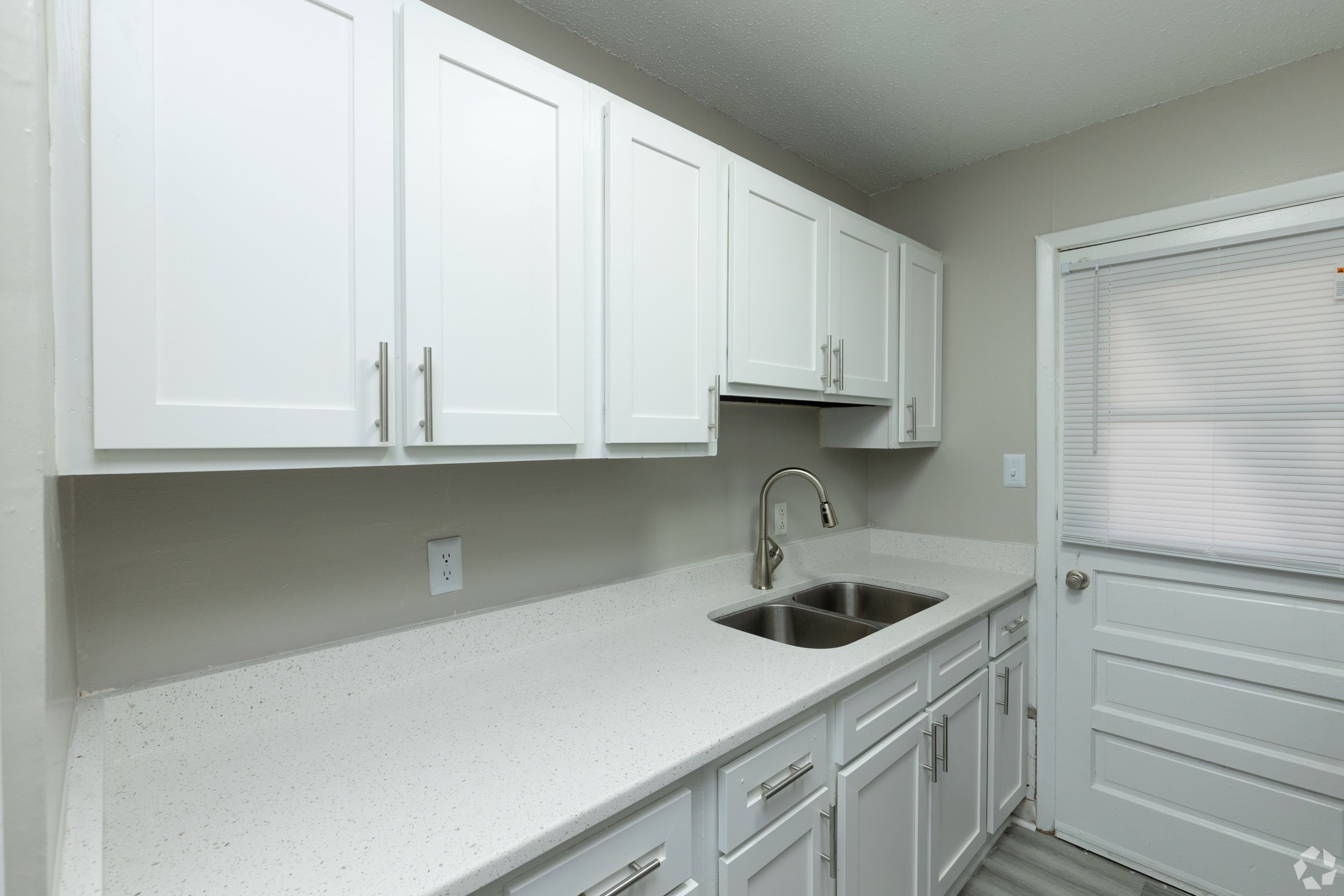 kitchen at Pine Lake Village located in Spartanburg, SC